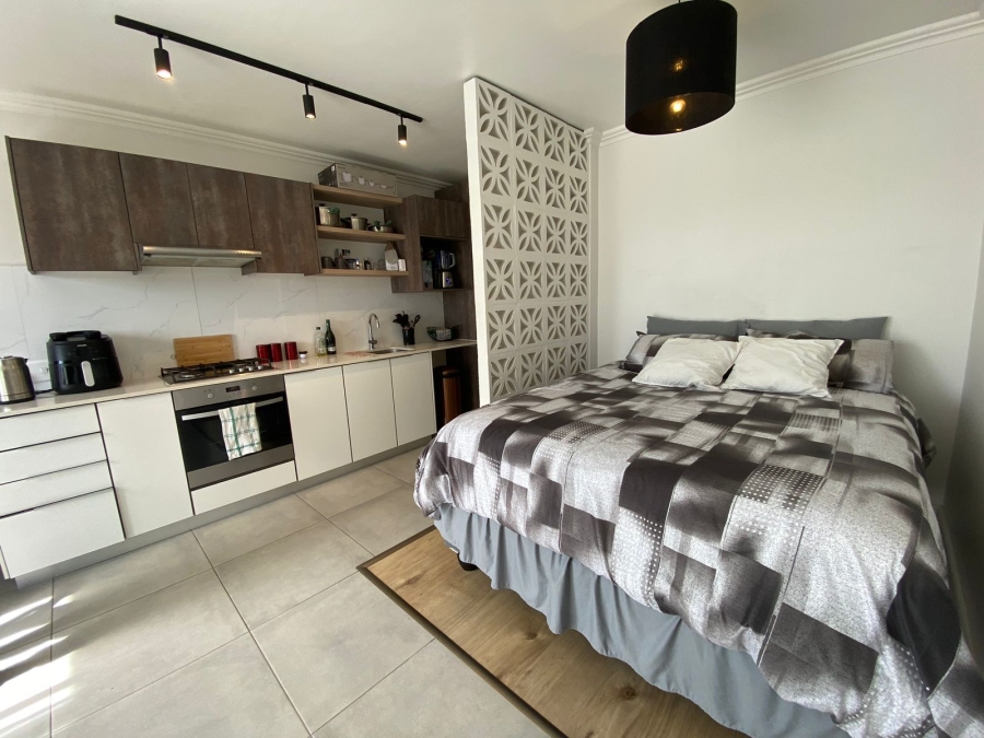 To Let 1 Bedroom Property for Rent in Table View Western Cape